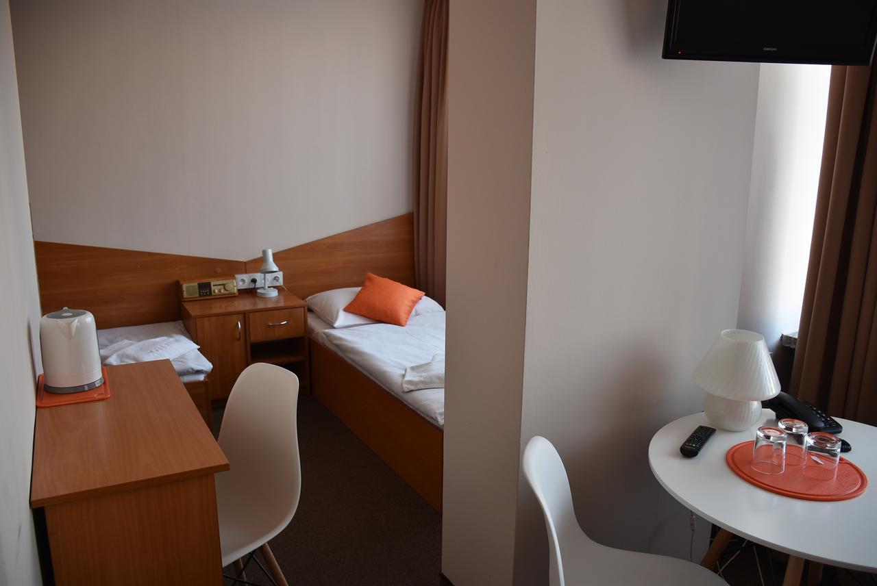 Hotel Pzmot Lublin Eksteriør billede