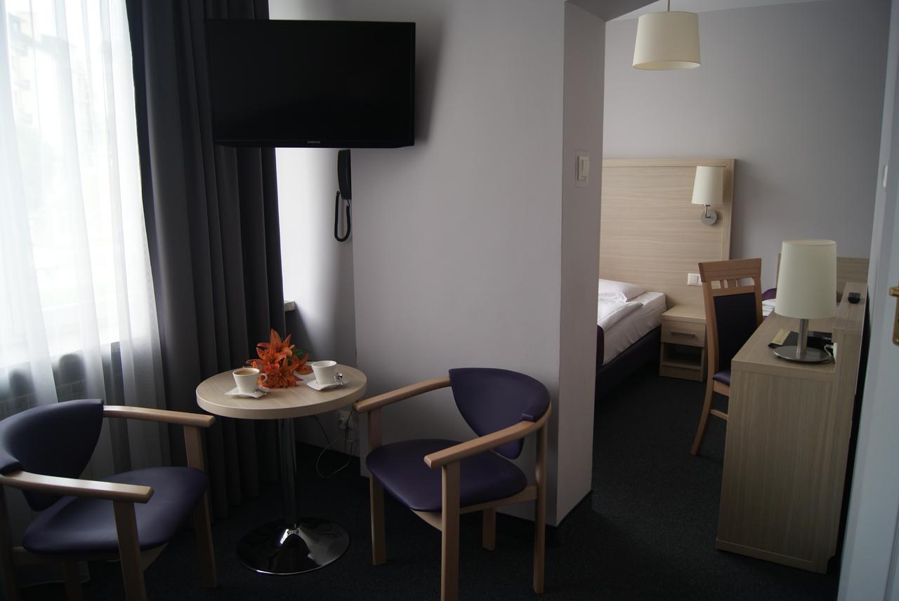 Hotel Pzmot Lublin Eksteriør billede