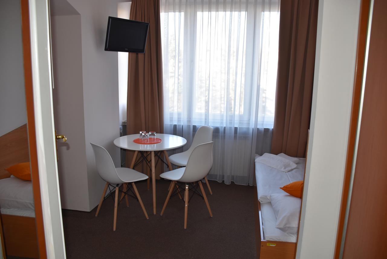 Hotel Pzmot Lublin Eksteriør billede