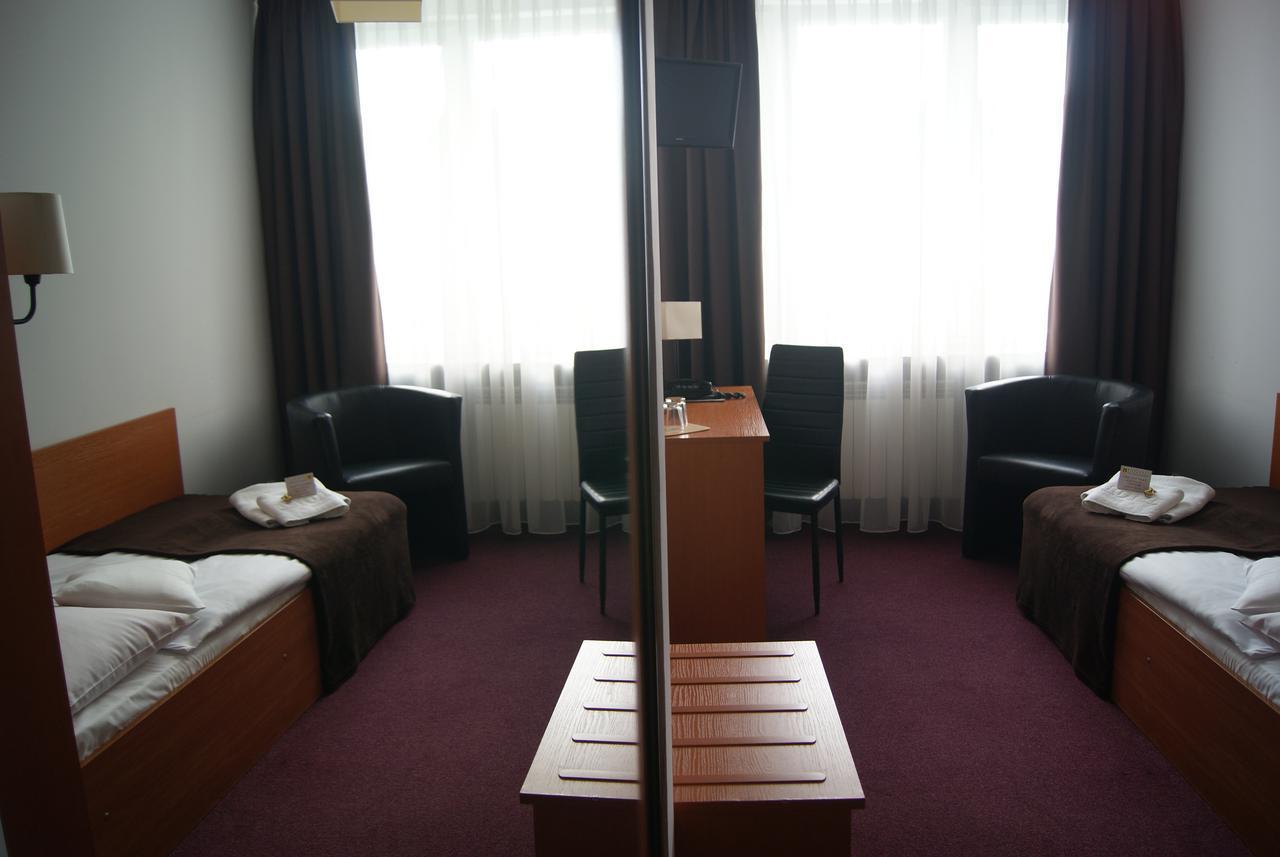Hotel Pzmot Lublin Eksteriør billede